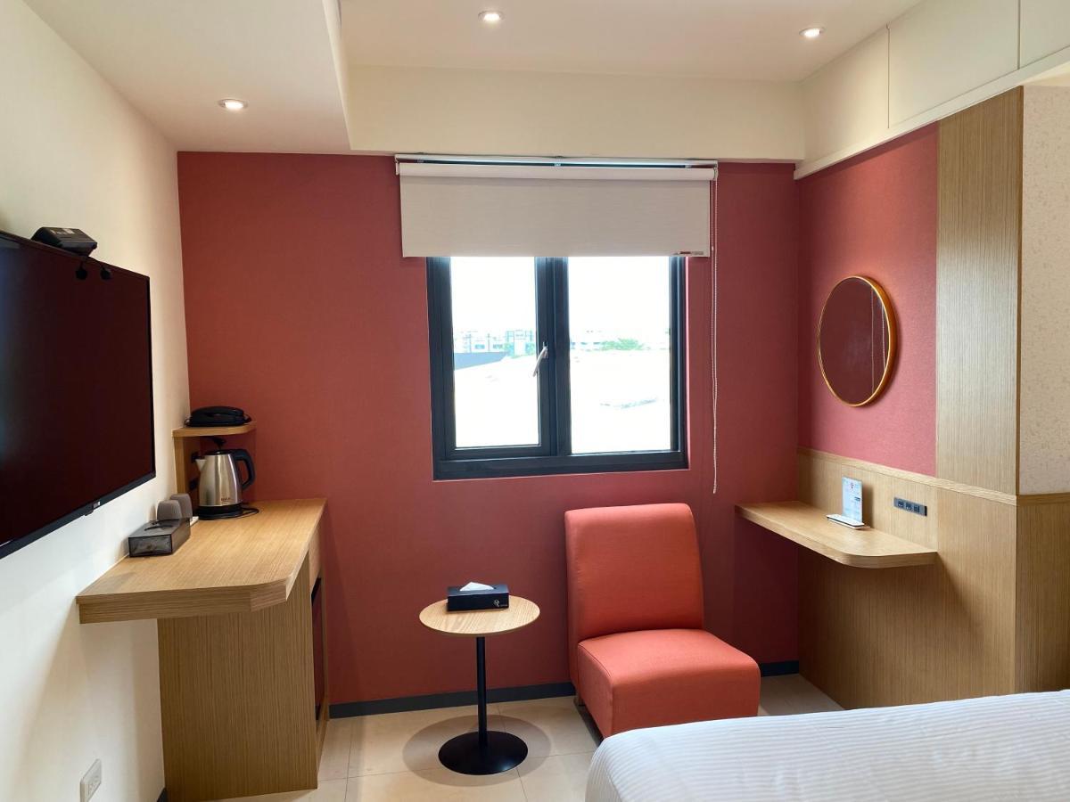 Fu Kuang Hotel Pingtung Eksteriør billede